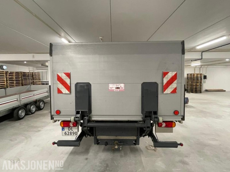 2007 RENAULT MIDLUM LASTEBIL - PLANBIL MED LIFT. KUN 95544 KM! - Dropside/ Flatbed truck: picture 5 2007 RENAULT MIDLUM LASTEBIL - PLANBIL MED LIFT. KUN 95544 KM! - Dropside/ Flatbed truck: picture 5