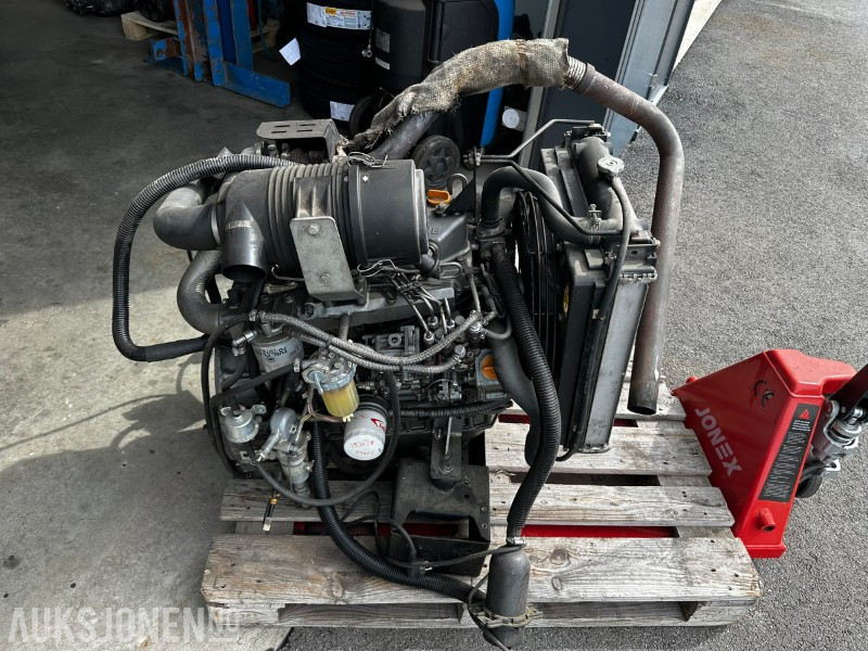 Construction equipment 2010 Yanmar 4TNV84T-GGEH: picture 1