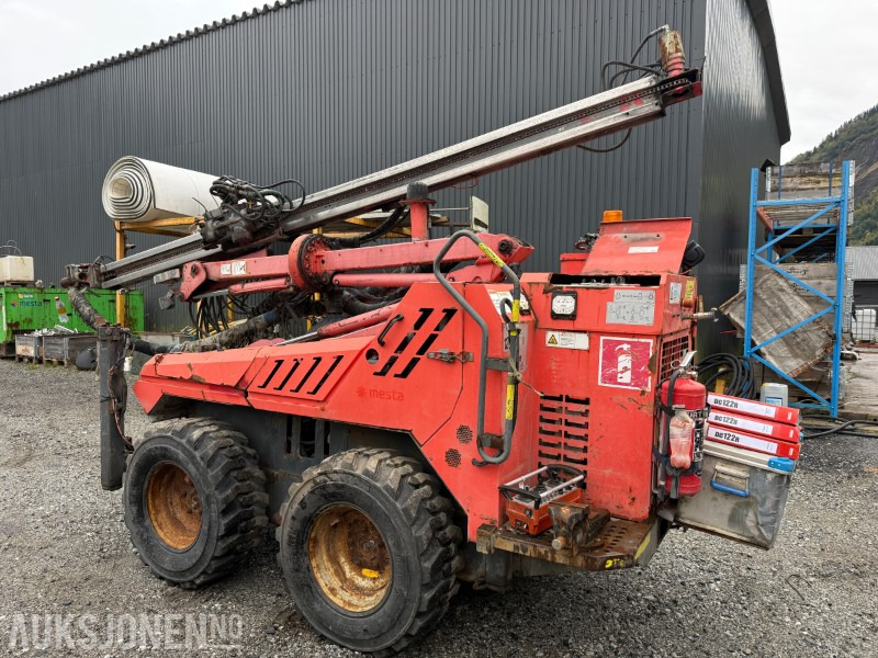 2011 Sandvik DC122R Borerigg 2376 slagtimer - Drilling machine: picture 3 2011 Sandvik DC122R Borerigg 2376 slagtimer - Drilling machine: picture 3