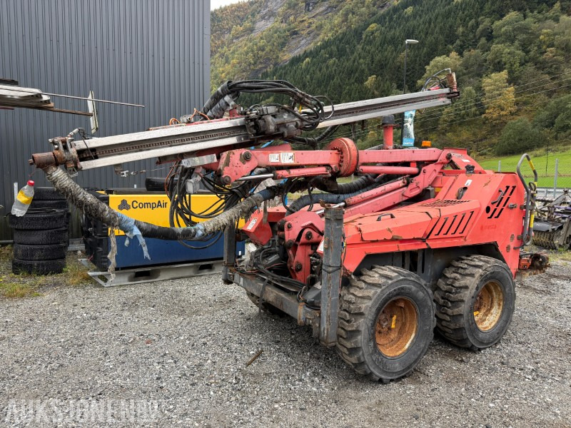 2011 Sandvik DC122R Borerigg 2376 slagtimer - Drilling machine: picture 1 2011 Sandvik DC122R Borerigg 2376 slagtimer - Drilling machine: picture 1