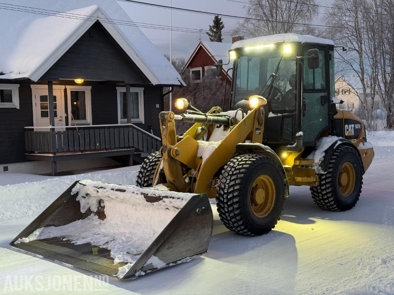 2012 Cat 907H2 - Planeringsskuffe - Pallegaffler - 3646T - Wheel loader: picture 1 2012 Cat 907H2 - Planeringsskuffe - Pallegaffler - 3646T - Wheel loader: picture 1