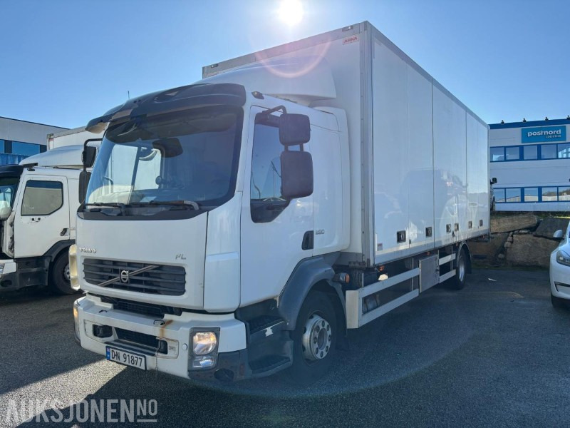 2012 VOLVO FL-290 SKAPBIL. FULL SIDEÅPNING OG ZEPRO BAKLØFT. 18PALLER - Box truck: picture 1 2012 VOLVO FL-290 SKAPBIL. FULL SIDEÅPNING OG ZEPRO BAKLØFT. 18PALLER - Box truck: picture 1