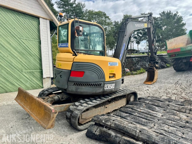 2013 Volvo ECR58 - Gravemaskin - Tiltrotator - 3. Skuffer - Sertifisert - Timer: 6477 - Mini excavator: picture 4 2013 Volvo ECR58 - Gravemaskin - Tiltrotator - 3. Skuffer - Sertifisert - Timer: 6477 - Mini excavator: picture 4