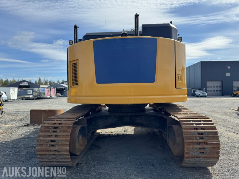 2018 Cat 335 FLCR GRAVEMASKIN, TILTROTATOR, 2 SKUFFER, SENTRALSMØRING, DIESEVARMER, GPS, HAMMERGLASS - Excavator: picture 5 2018 Cat 335 FLCR GRAVEMASKIN, TILTROTATOR, 2 SKUFFER, SENTRALSMØRING, DIESEVARMER, GPS, HAMMERGLASS - Excavator: picture 5