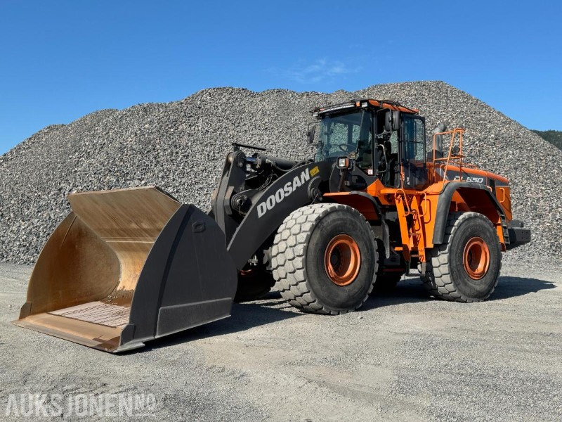 2019 Doosan DL550-5 hjullaster med skuffe / Spakstyring / Loadtronic vekt - Wheel loader: picture 1 2019 Doosan DL550-5 hjullaster med skuffe / Spakstyring / Loadtronic vekt - Wheel loader: picture 1