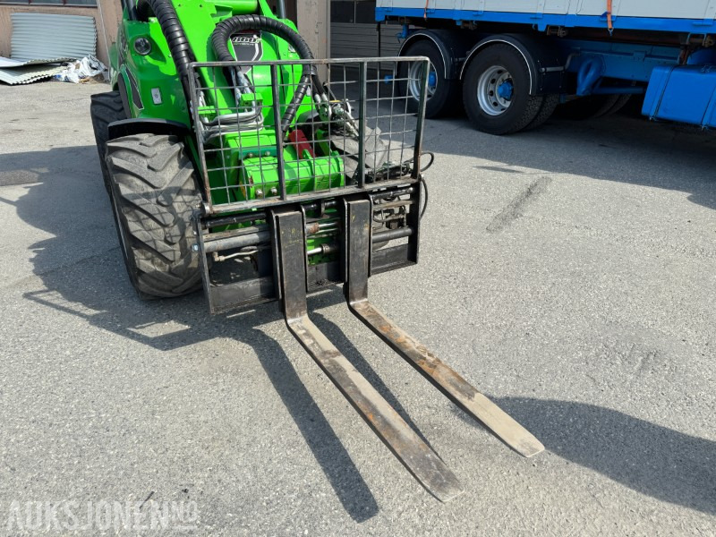 2020 Avant M860 KOMPAKTLASTER MED MASSE UTSTYR - Skid steer loader: picture 5 2020 Avant M860 KOMPAKTLASTER MED MASSE UTSTYR - Skid steer loader: picture 5