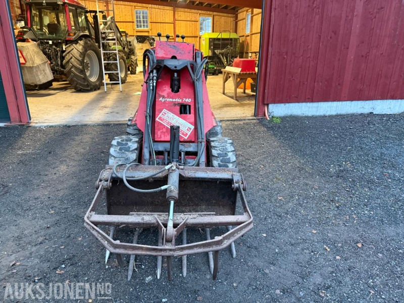 1999 Agromatic 740 Minilaster m/Silograbb/krokodille - Agricultural machinery: picture 2 1999 Agromatic 740 Minilaster m/Silograbb/krokodille - Agricultural machinery: picture 2