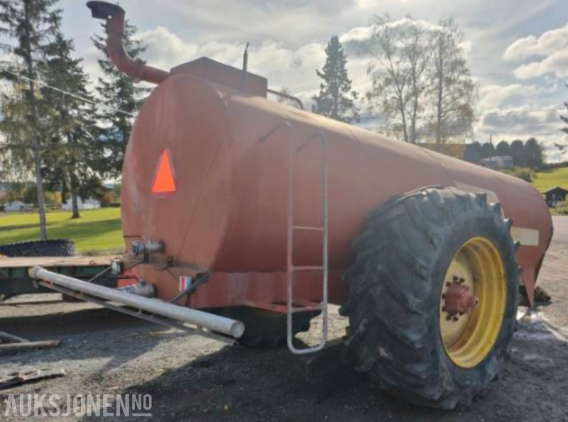 2005 Rekord Vanningsvogn 10 000 liter – Klar for flere formål - Agricultural machinery: picture 3 2005 Rekord Vanningsvogn 10 000 liter – Klar for flere formål - Agricultural machinery: picture 3