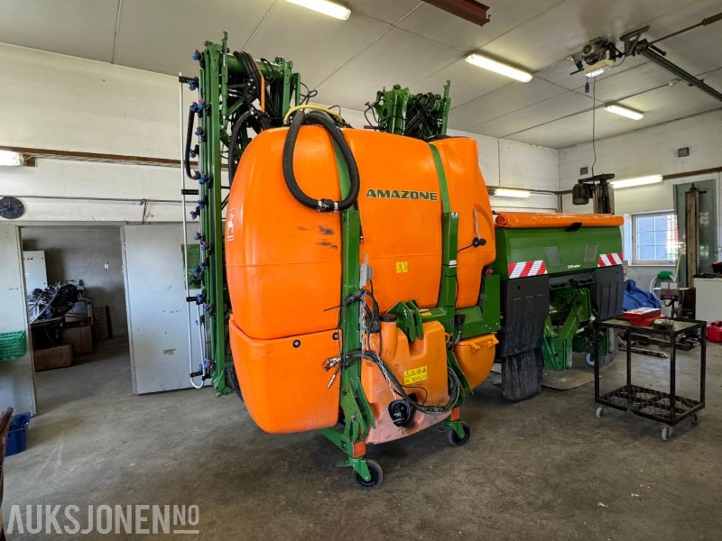 2011 amazonen uf 1801 21 meter m/ front tank - Agricultural machinery: picture 2 2011 amazonen uf 1801 21 meter m/ front tank - Agricultural machinery: picture 2