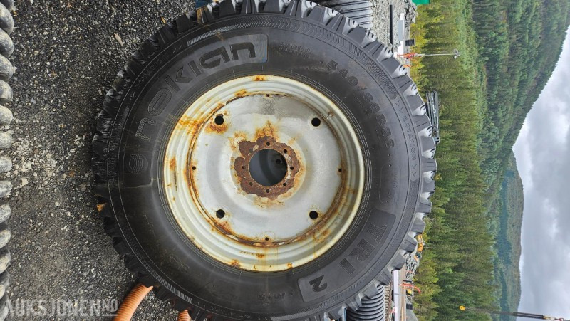 2019 Nokian dekk på felg komplett sett med traktofhjul - 2 forskjellige størrelser - Agricultural machinery: picture 4 2019 Nokian dekk på felg komplett sett med traktofhjul - 2 forskjellige størrelser - Agricultural machinery: picture 4