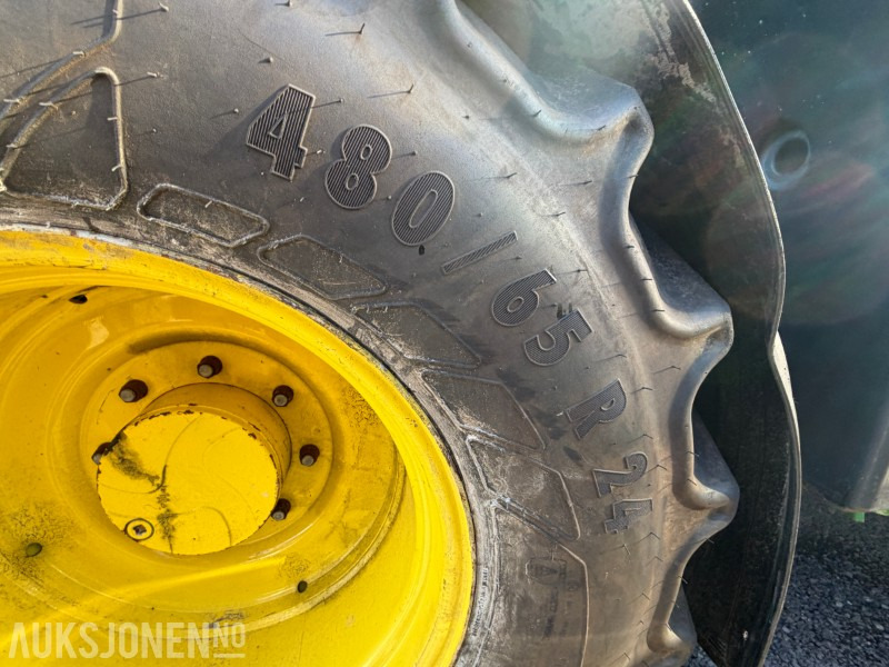 4 stk For og bakdekk fra John Deere 6100 - Traktordekk med felg - Agricultural machinery: picture 5 4 stk For og bakdekk fra John Deere 6100 - Traktordekk med felg - Agricultural machinery: picture 5