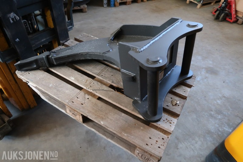 2013 MGU Ripper S/G 60 feste - Ubrukt! - Attachment for Construction machinery: picture 2 2013 MGU Ripper S/G 60 feste - Ubrukt! - Attachment for Construction machinery: picture 2