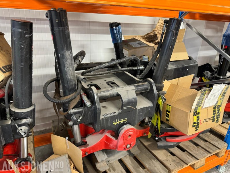 Attachment for Construction machinery 2018 R8 ROTOTILT: picture 1