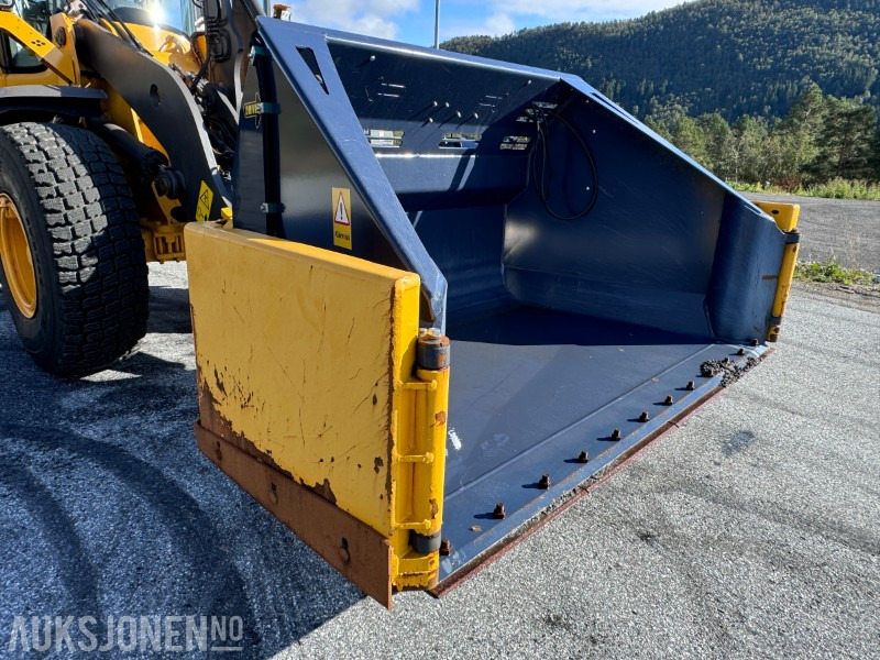 2023 Drivex Klappvingeskuffe / Klaffskuffe / Snøskuffe / brøyteskuffe - Volvo BM feste - 3,5 m3 - Attachment for Construction machinery: picture 4 2023 Drivex Klappvingeskuffe / Klaffskuffe / Snøskuffe / brøyteskuffe - Volvo BM feste - 3,5 m3 - Attachment for Construction machinery: picture 4