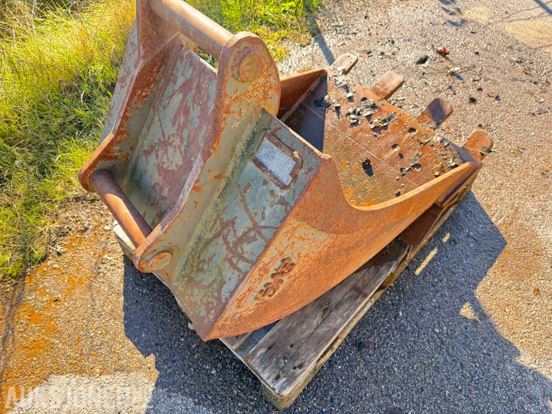 SMP graveskuffe m/ tenner / S50 - Attachment for Construction machinery: picture 2 SMP graveskuffe m/ tenner / S50 - Attachment for Construction machinery: picture 2