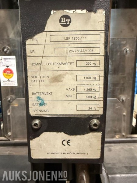 1996 BT LSF 1250/11 ELEKTRISK TRUCK - LØFTEKAPASITET 1250 KG. - Material handling equipment: picture 2 1996 BT LSF 1250/11 ELEKTRISK TRUCK - LØFTEKAPASITET 1250 KG. - Material handling equipment: picture 2