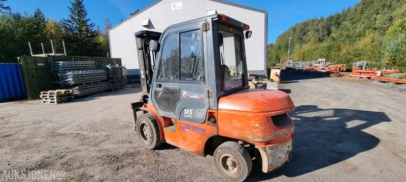 2006 Toyota 02-7FDJF35 gaffeltruck / 427 timer - Material handling equipment: picture 5 2006 Toyota 02-7FDJF35 gaffeltruck / 427 timer - Material handling equipment: picture 5