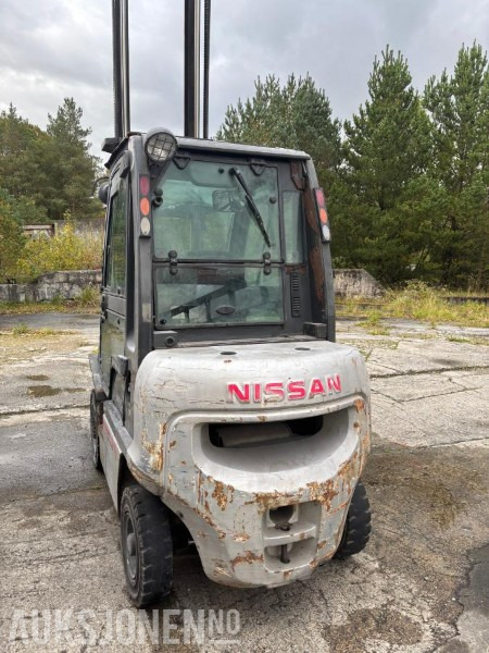 2010 Nissan Y1D2A25Q - Material handling equipment: picture 3 2010 Nissan Y1D2A25Q - Material handling equipment: picture 3