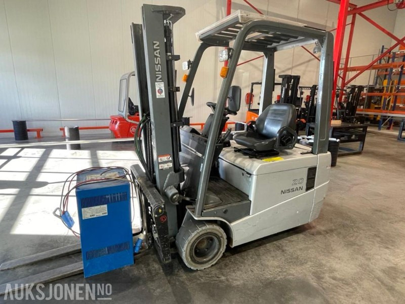 2011 NISSAN G1N120Q ELEKTRISK GAFFELTRUCK - MED LADER - LØFTEHØYDE: 3,3 M. - NYE SLANGER - 1496 TIMER. - Material handling equipment: picture 2 2011 NISSAN G1N120Q ELEKTRISK GAFFELTRUCK - MED LADER - LØFTEHØYDE: 3,3 M. - NYE SLANGER - 1496 TIMER. - Material handling equipment: picture 2