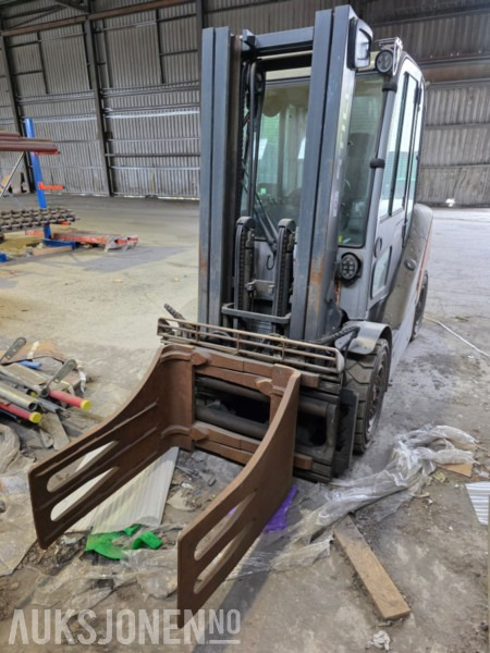 Still RX 70-40 truck 4 Tonn gripeklo/balleaggregat - Material handling equipment: picture 1 Still RX 70-40 truck 4 Tonn gripeklo/balleaggregat - Material handling equipment: picture 1