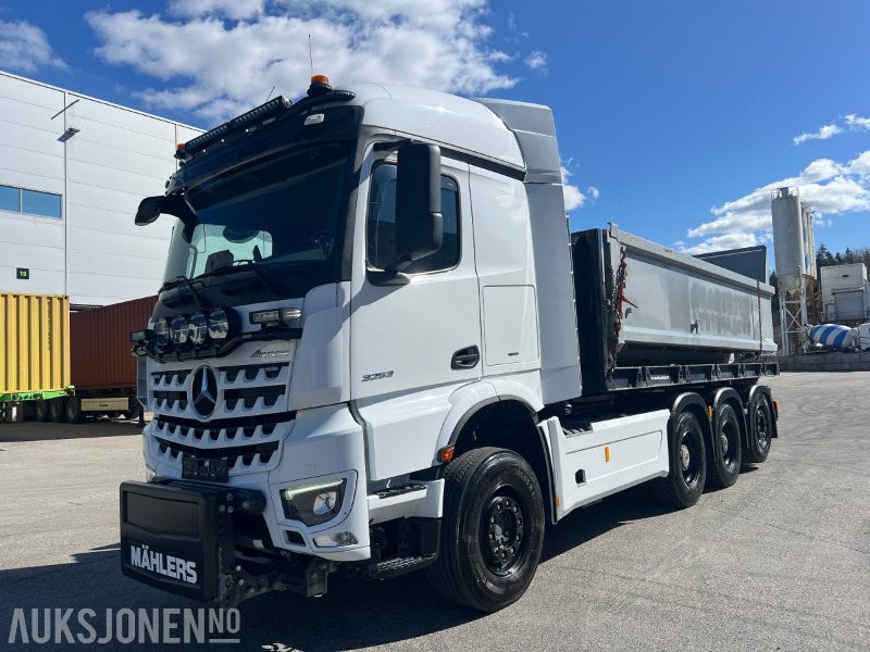Mercedes-Benz Arocs 3253 Tridem krokbil brøyte rigget - Hook lift truck: picture 2 Mercedes-Benz Arocs 3253 Tridem krokbil brøyte rigget - Hook lift truck: picture 2