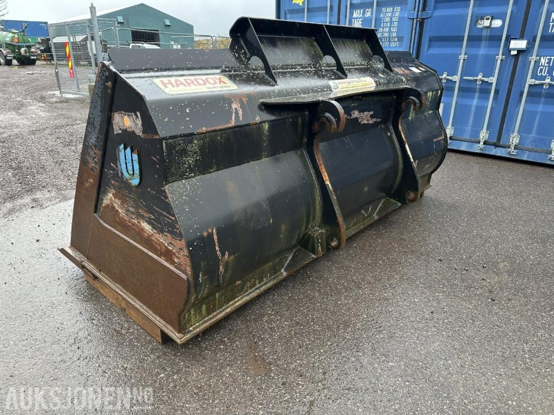 UFO Lasteskuff 2500L BM-feste - Construction equipment: picture 4 UFO Lasteskuff 2500L BM-feste - Construction equipment: picture 4