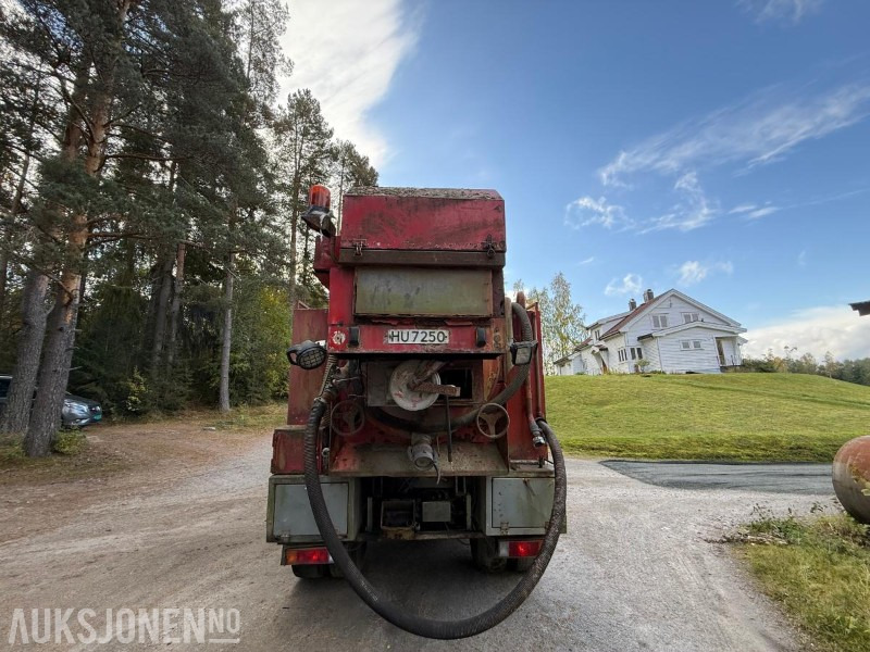 1986 Volvo FL10 Intercooler 6x2 med Müller Umwelttechnik slamsuger/spylepåbygg - Utility/ Special vehicle: picture 4 1986 Volvo FL10 Intercooler 6x2 med Müller Umwelttechnik slamsuger/spylepåbygg - Utility/ Special vehicle: picture 4
