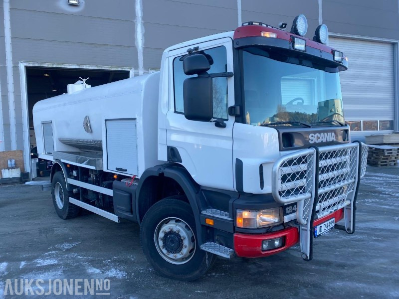 2000 Scania P-serie - Spylebil - Nyrestaurert - 4x4 - Utility/ Special vehicle: picture 2 2000 Scania P-serie - Spylebil - Nyrestaurert - 4x4 - Utility/ Special vehicle: picture 2