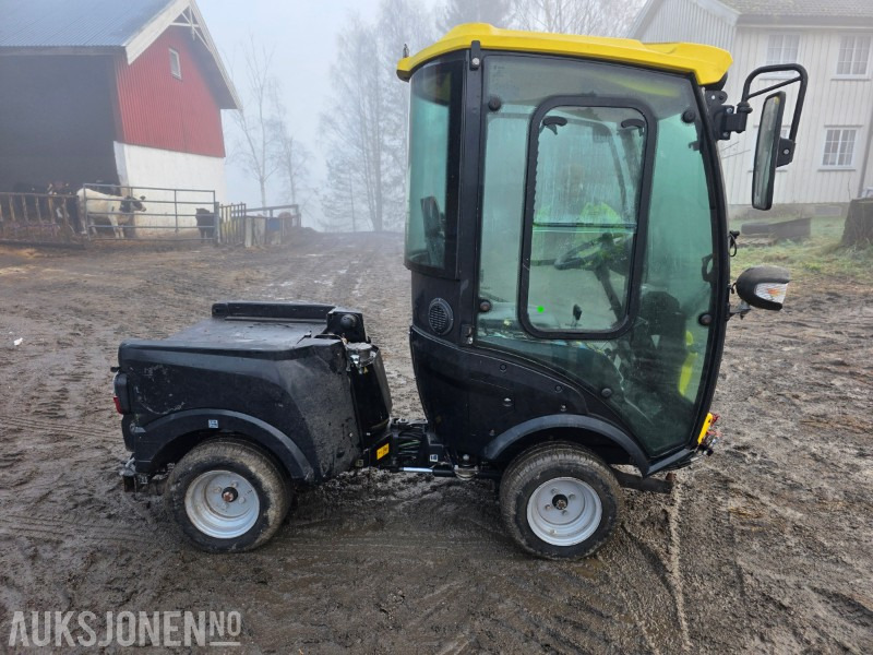 2010 Kärcher MC50 multimaskin - Utility/ Special vehicle: picture 5 2010 Kärcher MC50 multimaskin - Utility/ Special vehicle: picture 5