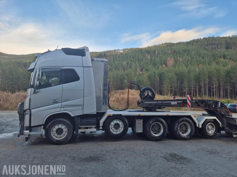 2017 Volvo FH 16 / 750, 8x4+2 Tungtrekker med 2019 Vang 3+1 akslet brønnhenger - Utility/ Special vehicle: picture 2 2017 Volvo FH 16 / 750, 8x4+2 Tungtrekker med 2019 Vang 3+1 akslet brønnhenger - Utility/ Special vehicle: picture 2