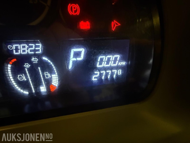 Farm tractor Valtra A104 m Laster, skuffe og pallegaffel: picture 11 Farm tractor Valtra A104 m Laster, skuffe og pallegaffel: picture 11