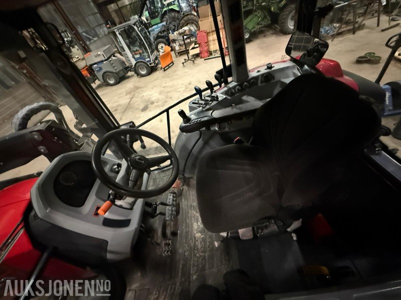 Farm tractor Valtra A104 m Laster, skuffe og pallegaffel: picture 9 Farm tractor Valtra A104 m Laster, skuffe og pallegaffel: picture 9