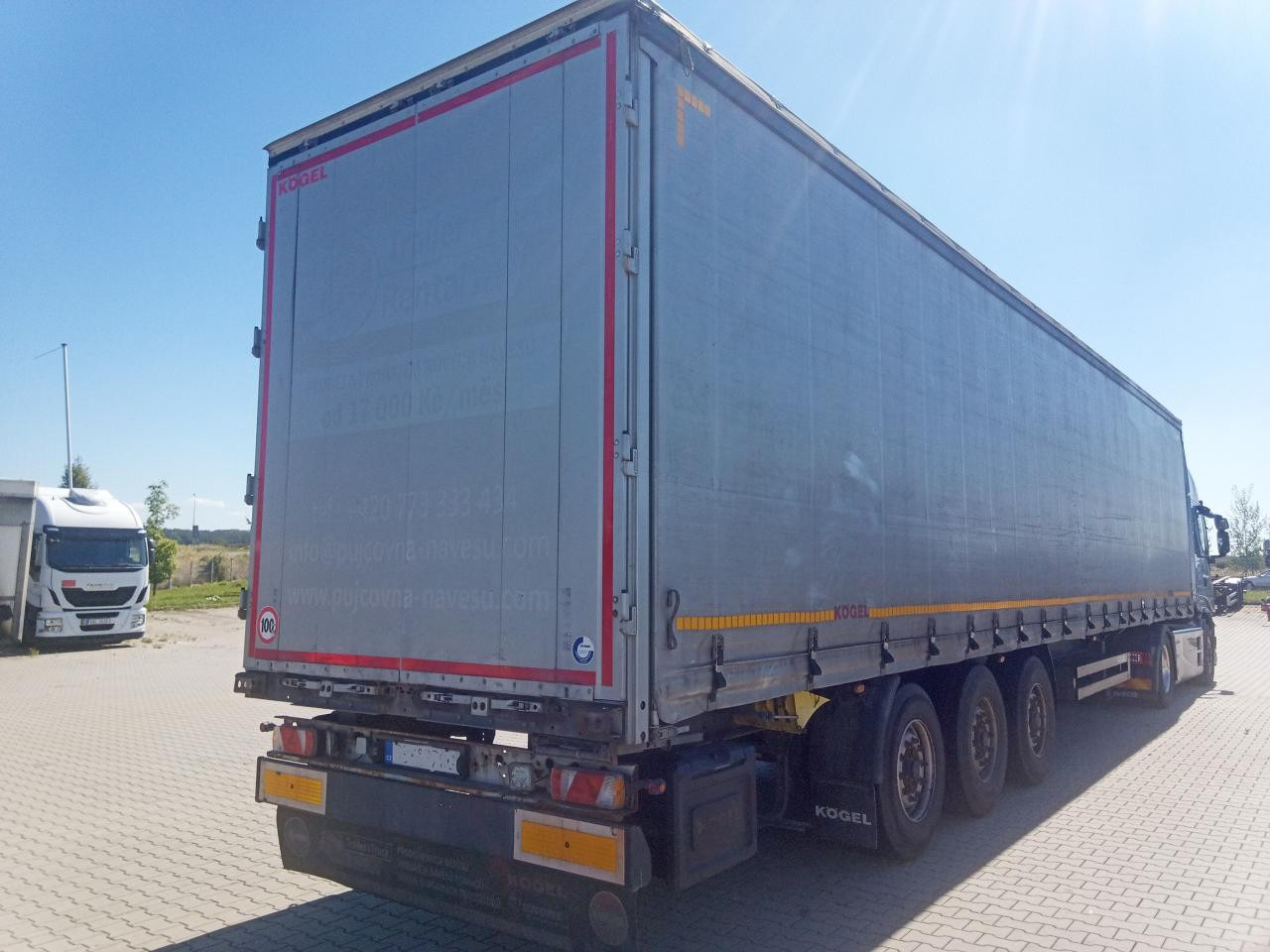 Curtainsider semi-trailer KOEGEL S24: picture 12