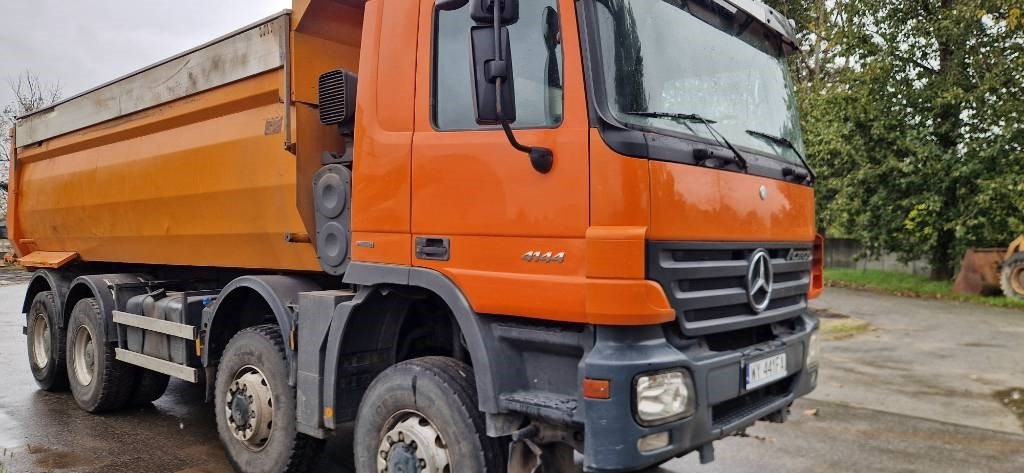 Mercedes-Benz Actros 4144 - Tipper: picture 3 Mercedes-Benz Actros 4144 - Tipper: picture 3
