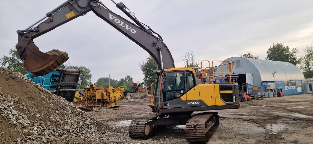 Volvo EC 220EL - Crawler excavator: picture 1 Volvo EC 220EL - Crawler excavator: picture 1