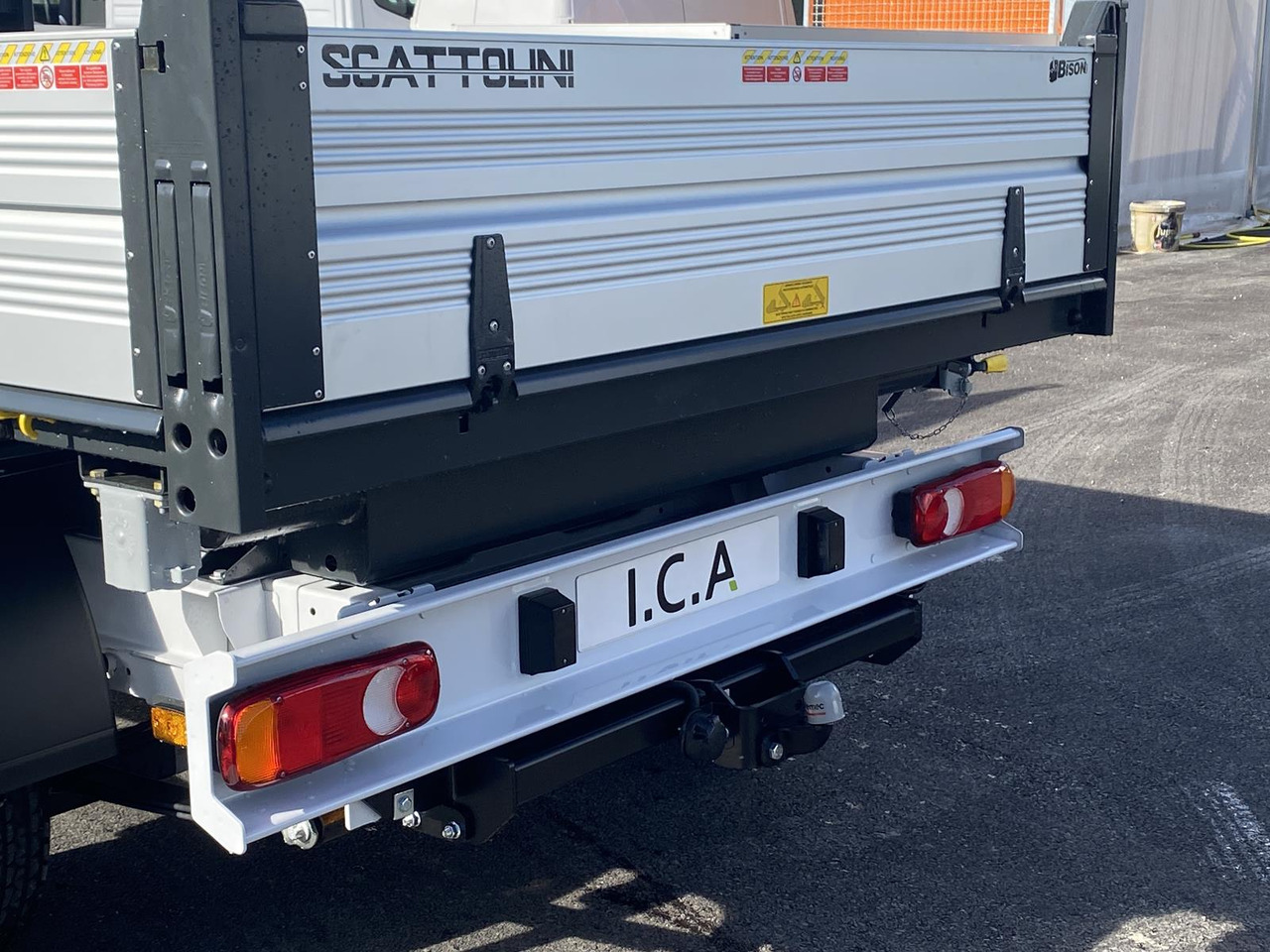 New Tipper van CITROEN ALTES MODELL JUMPER L3 1+2 165PS | SCATTOLINI DREISEITENKIPPER: picture 9