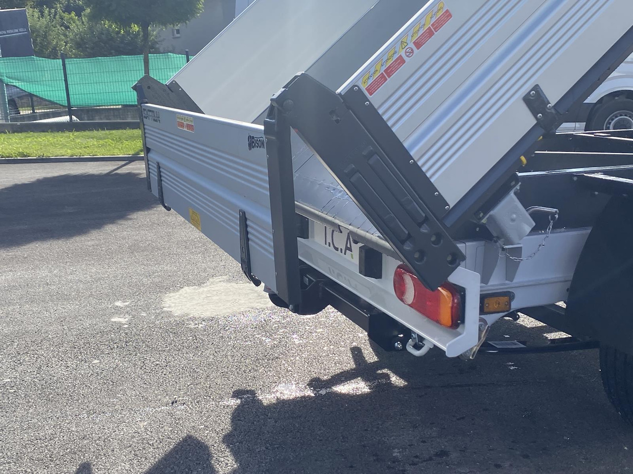 New Tipper van CITROEN ALTES MODELL JUMPER L3 1+2 165PS | SCATTOLINI DREISEITENKIPPER: picture 6