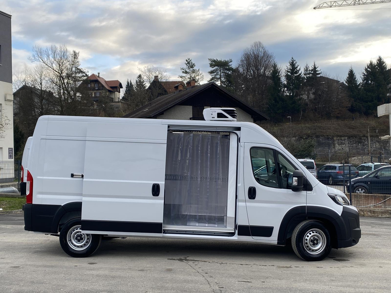 FIAT DUCATO L3H2 180PS BASE HEAVY / FRISCHDIENST + XARIOS 300 12-380V + Heizung - Refrigerated delivery van: picture 2 FIAT DUCATO L3H2 180PS BASE HEAVY / FRISCHDIENST + XARIOS 300 12-380V + Heizung - Refrigerated delivery van: picture 2