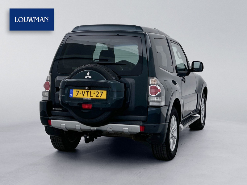 Mitsubishi Pajero 3.2 DI-D Instyle High Roof Van Grijs kenteken Automaat Climate control Trekhaak 3000KG - Commercial truck: picture 2 Mitsubishi Pajero 3.2 DI-D Instyle High Roof Van Grijs kenteken Automaat Climate control Trekhaak 3000KG - Commercial truck: picture 2