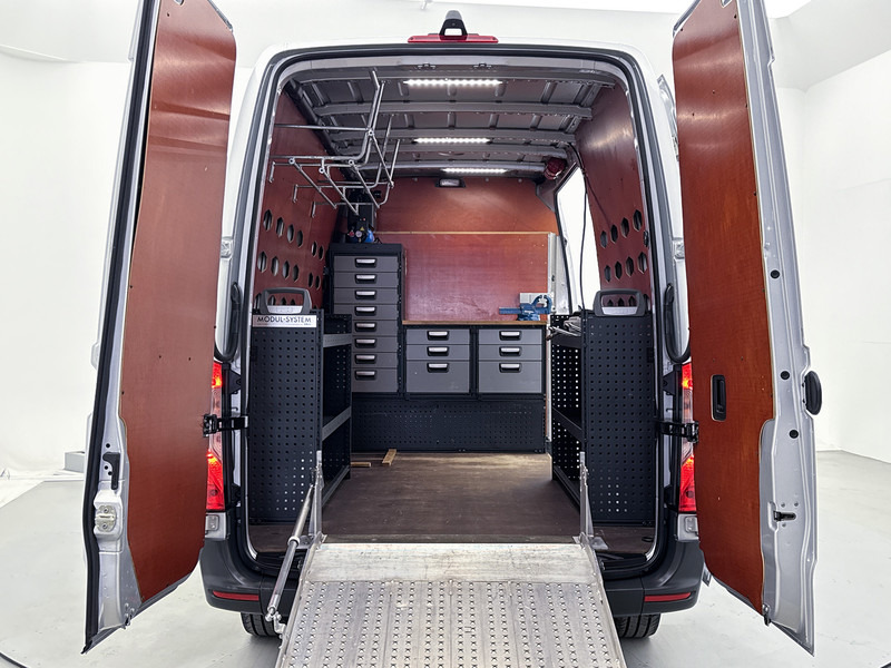Mercedes-Benz Sprinter 314 2.2 CDI L2H2 Inrichting Oprijplaat Navigatie Achteruitrijcamera Euro 6 Automaat 220v omvormer - Panel van: picture 5 Mercedes-Benz Sprinter 314 2.2 CDI L2H2 Inrichting Oprijplaat Navigatie Achteruitrijcamera Euro 6 Automaat 220v omvormer - Panel van: picture 5