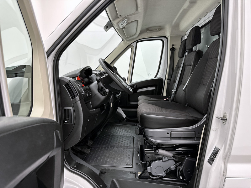 Closed box van Opel Movano 2.2D 140pk Bakwagen met Laadklep Cruise Control Meubelbak Airco: picture 20