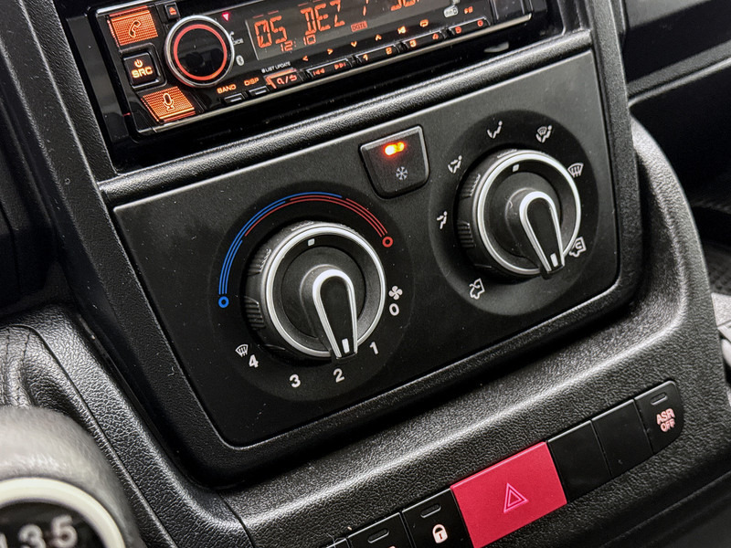 Closed box van Opel Movano 2.2D 140pk Bakwagen met Laadklep Cruise Control Meubelbak Airco: picture 9