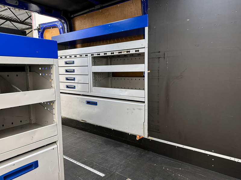 Panel van Volkswagen Crafter 35 2.0 TDI L1H1 2x schuifdeur Inrichting Lucht geveerde stoel Cruise control Airco: picture 16