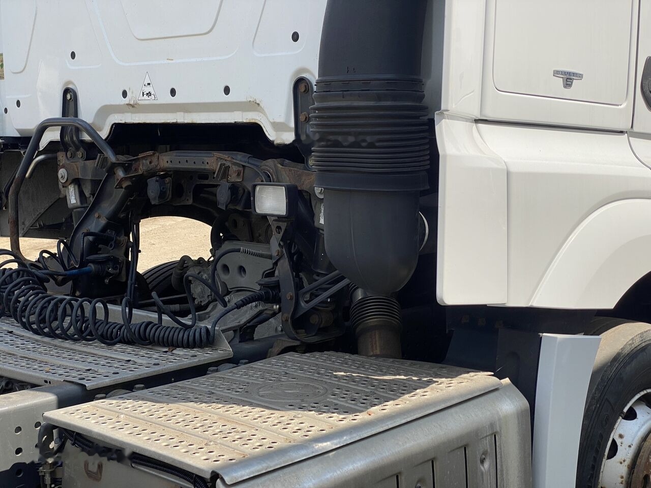 Mercedes-Benz ACTROS 1843 4x2 MP4 STANDARD / 650 km / 24% consumption / TOPPP - Tractor truck: picture 4 Mercedes-Benz ACTROS 1843 4x2 MP4 STANDARD / 650 km / 24% consumption / TOPPP - Tractor truck: picture 4