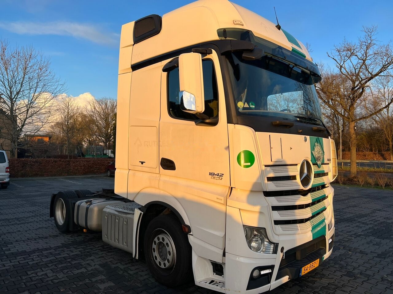 Mercedes-Benz Actros 1842 MP4 - Tractor truck: picture 1 Mercedes-Benz Actros 1842 MP4 - Tractor truck: picture 1