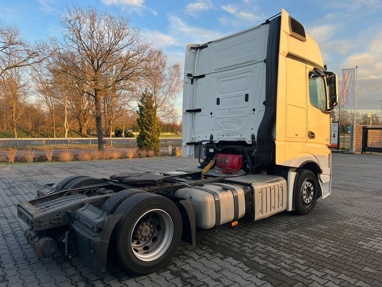 Mercedes-Benz Actros 1842 MP4 - Tractor truck: picture 3 Mercedes-Benz Actros 1842 MP4 - Tractor truck: picture 3
