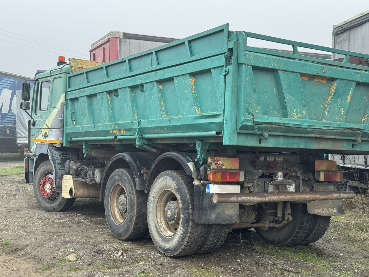 MAN 26 414 6x4 KIPPER L2000 Euro3 Manual Injection Pomp - Truck: picture 3 MAN 26 414 6x4 KIPPER L2000 Euro3 Manual Injection Pomp - Truck: picture 3