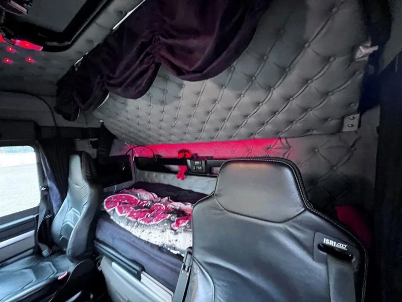MAN TGX 26.510 2stk . Special interior. pusher 6x2/2. - Tractor truck: picture 3 MAN TGX 26.510 2stk . Special interior. pusher 6x2/2. - Tractor truck: picture 3