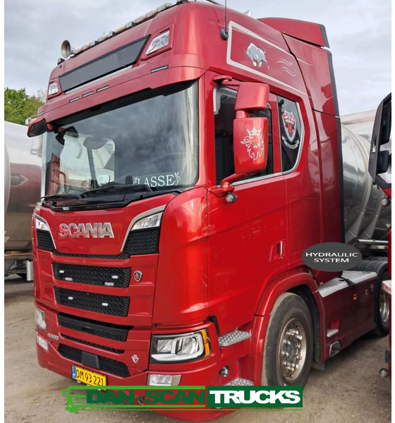 Scania R590 V8 NGS Rear steering 6x2*4. Air / Air suspension. Hydr. system - Tractor truck: picture 3 Scania R590 V8 NGS Rear steering 6x2*4. Air / Air suspension. Hydr. system - Tractor truck: picture 3