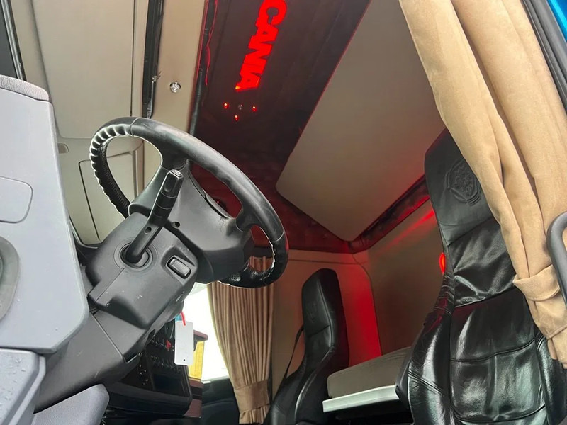 Tractor truck Scania T520 V8 Speciel interior. Air / Air suspension. Opticruise / Retarder .PTO on Engine and gearbox. New Hydr. system.: picture 14